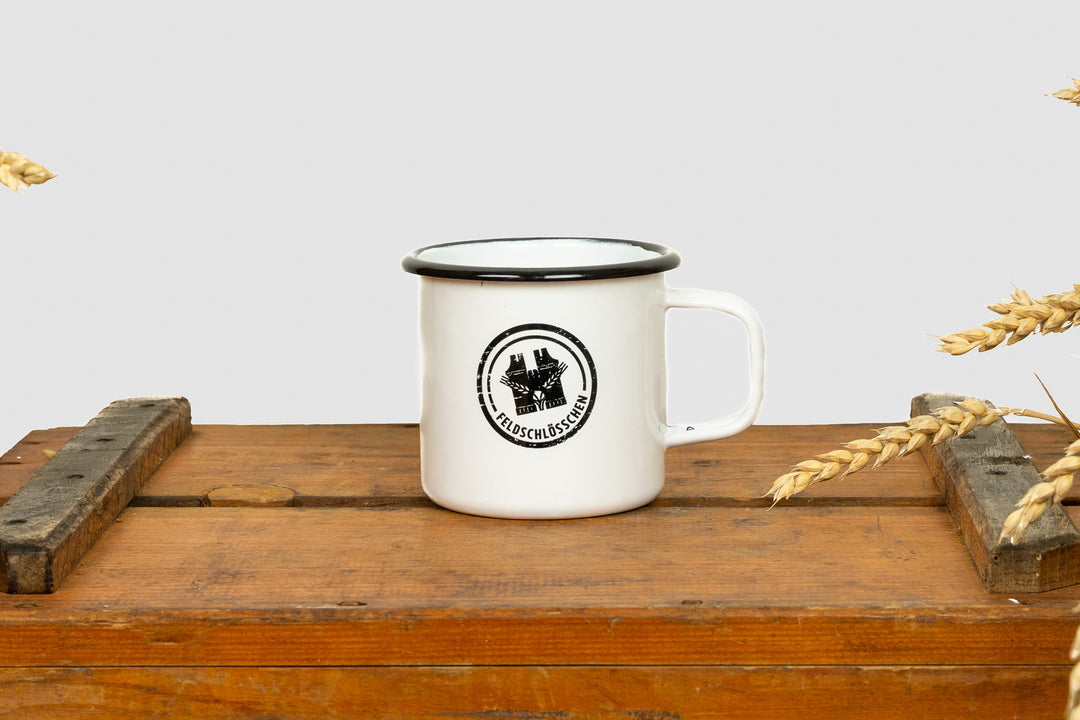 FELDSCHLÖSSCHEN EMAILLE TASSE